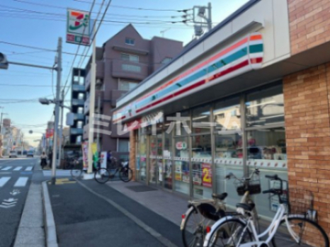 コンビニ　セブンイレブン 大田区東糀谷2丁目店（コンビニ）まで205m