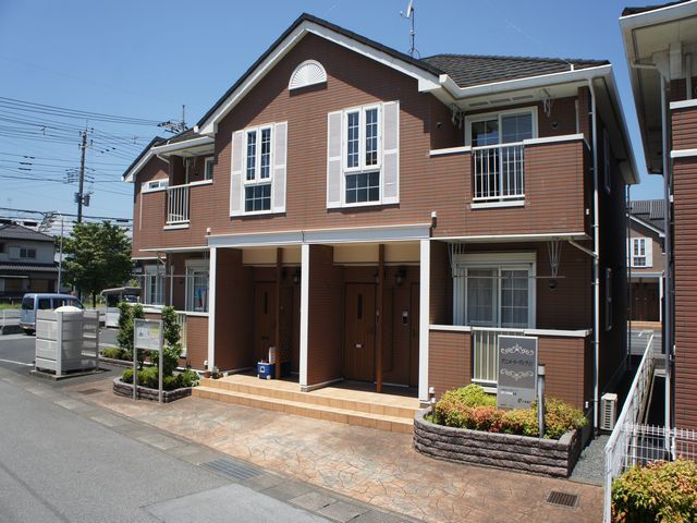 建物外観　オシャレな外観が特徴です♪