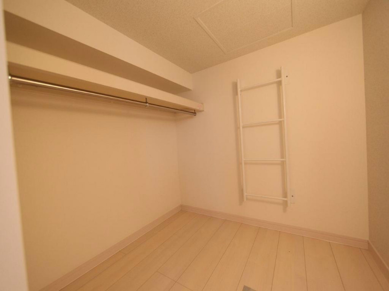 収納　ウォークインクローゼット付（収納充実してます）