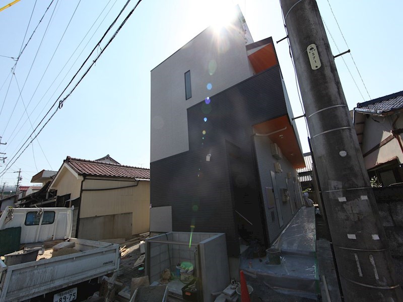 建物外観　外観　デザイナーズ　光インターネット無料