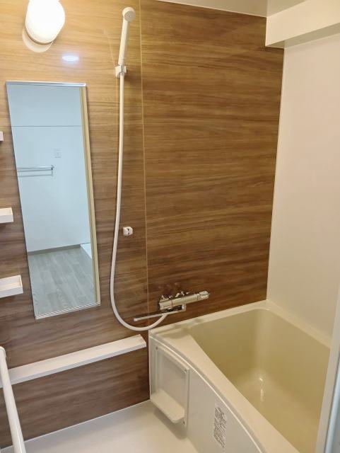 バス・シャワールーム