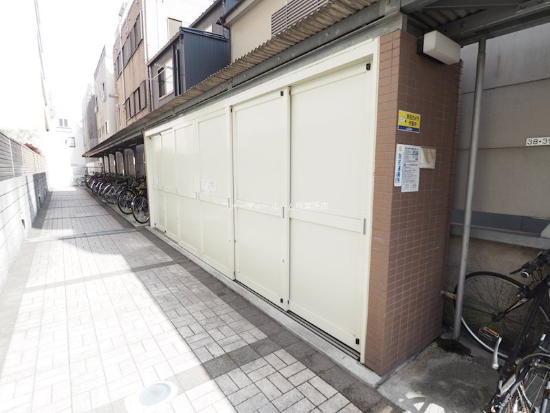 エントランス　★《見学予約受付中》当店では契約金がクレジット決済可能です★