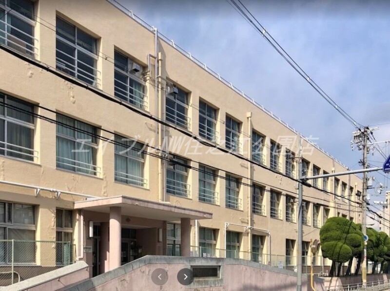 小学校　大阪市立敷津浦小学校（小学校）まで216m