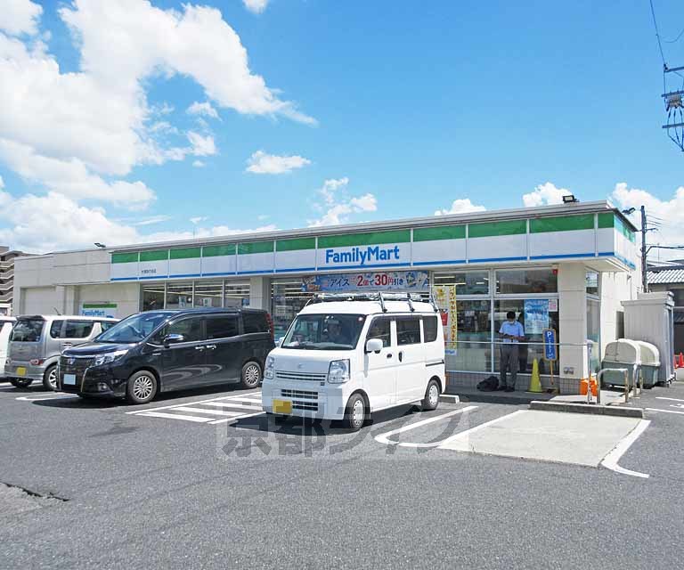 コンビニ　ファミリーマート　大津西の庄店（コンビニ）まで400m