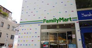 コンビニ　ファミリーマート 代官山駅前店（コンビニ）まで284m