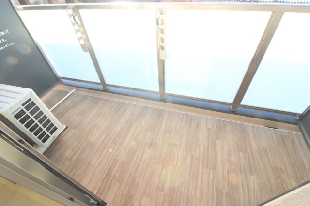 バルコニー　バルコニー