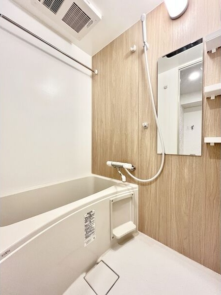 バス・シャワールーム　写真は類似です。