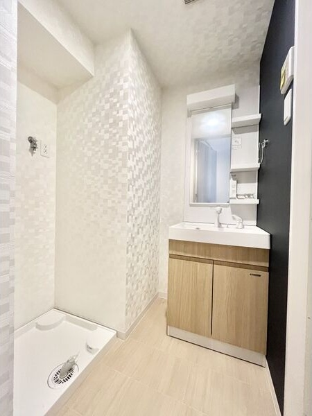 洗面設備　写真は類似です。