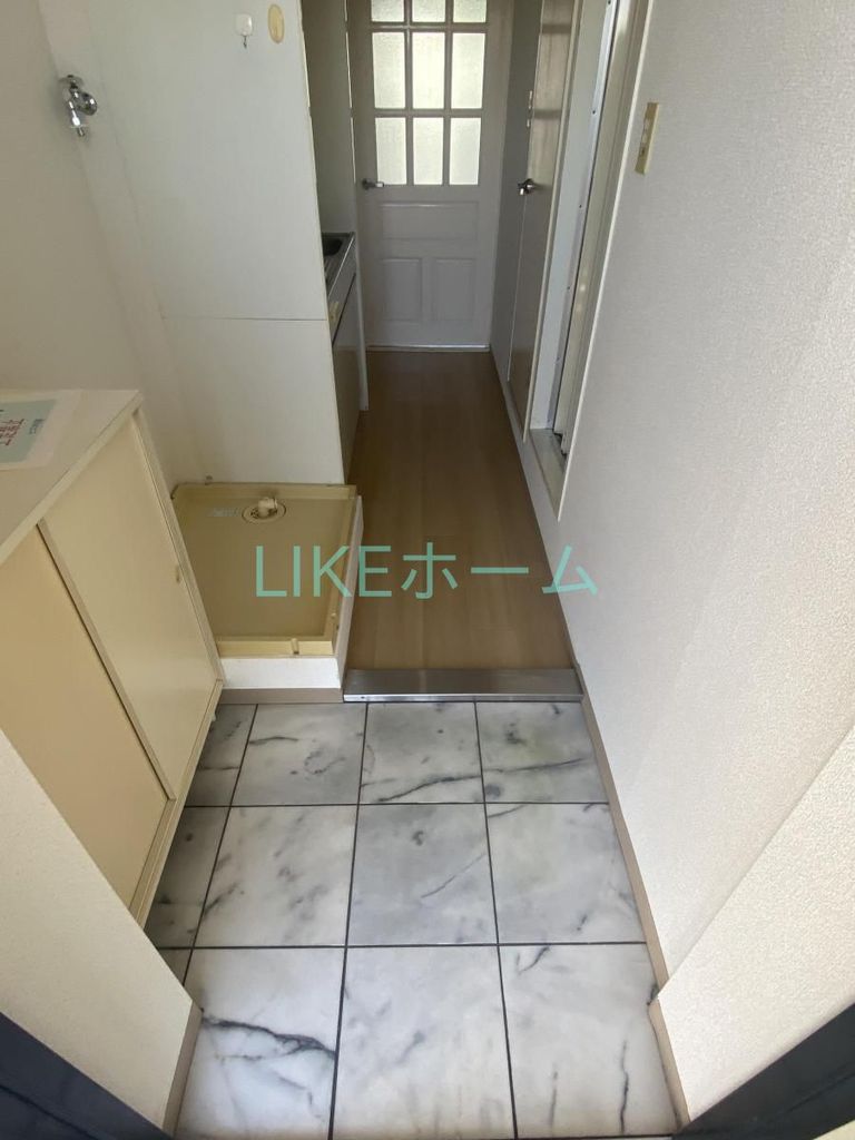 玄関　エントランス