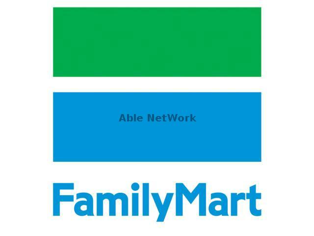 コンビニ　ファミリーマート札幌月寒東5条11丁目店（コンビニ）まで329m