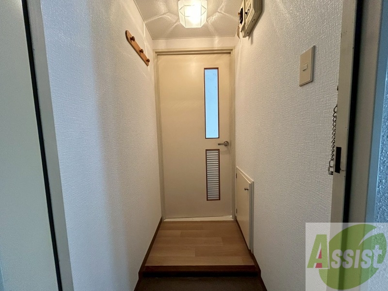 玄関　玄関の様子です。明るい印象ですね。気分もあがりそう。