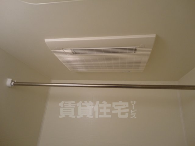 バス・シャワールーム　浴室乾燥機