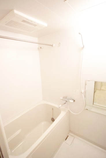 バス・シャワールーム　★追い炊き付きオートバス★