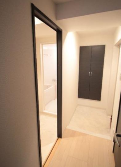 玄関　★玄関、広々スペース★