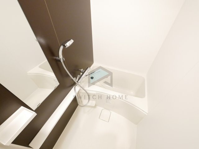 バス・シャワールーム　落ち着いた空間のお風呂です