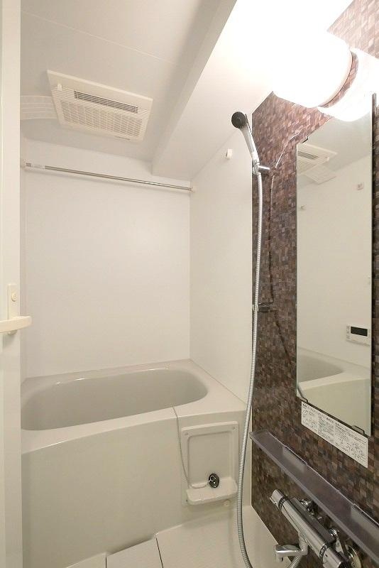 バス・シャワールーム　☆ゆったりくつろげるお風呂☆