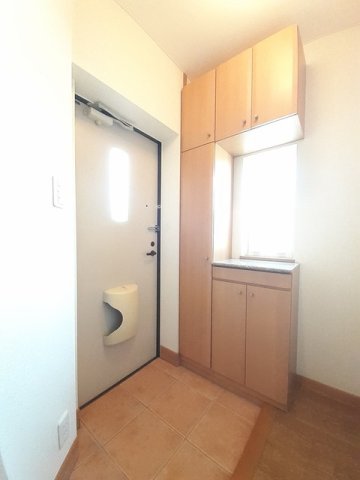 玄関　明るい玄関です