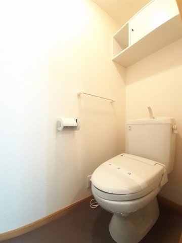 トイレ　清潔感のあるトイレです