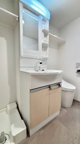 洗面設備　広い洗面スペース