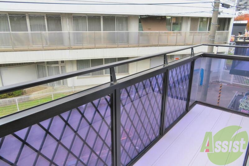 収納　バルコニーも広々で洗濯物も干しやすくっていいですねー。