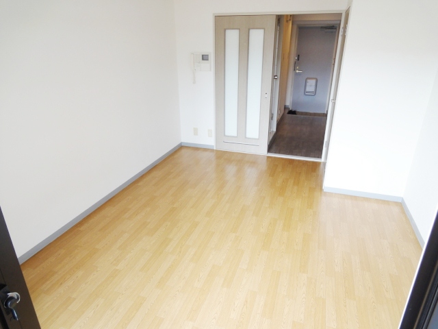 居室・リビング　別号室の写真です。