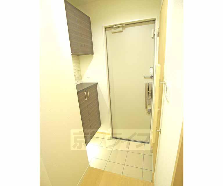 玄関　広々とした玄関です。