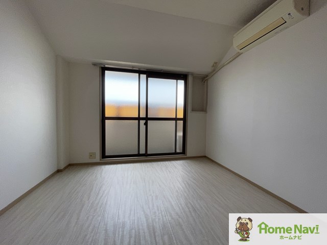 居室・リビング　エアコン・照明付き