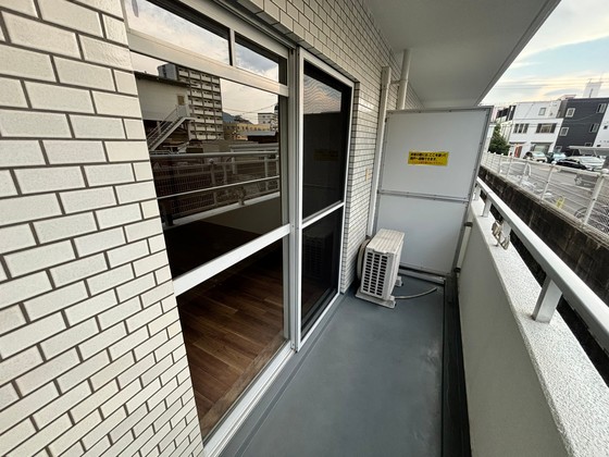 バルコニー　※別部屋の写真です