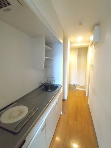 キッチン　システムキッチン（1口コンロ設置済）