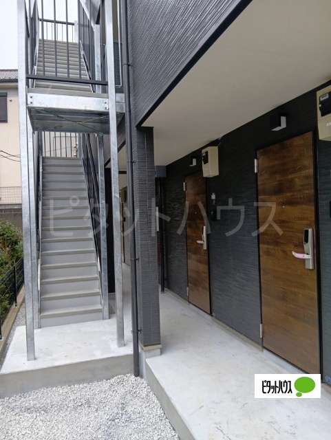 エントランス　建物入口