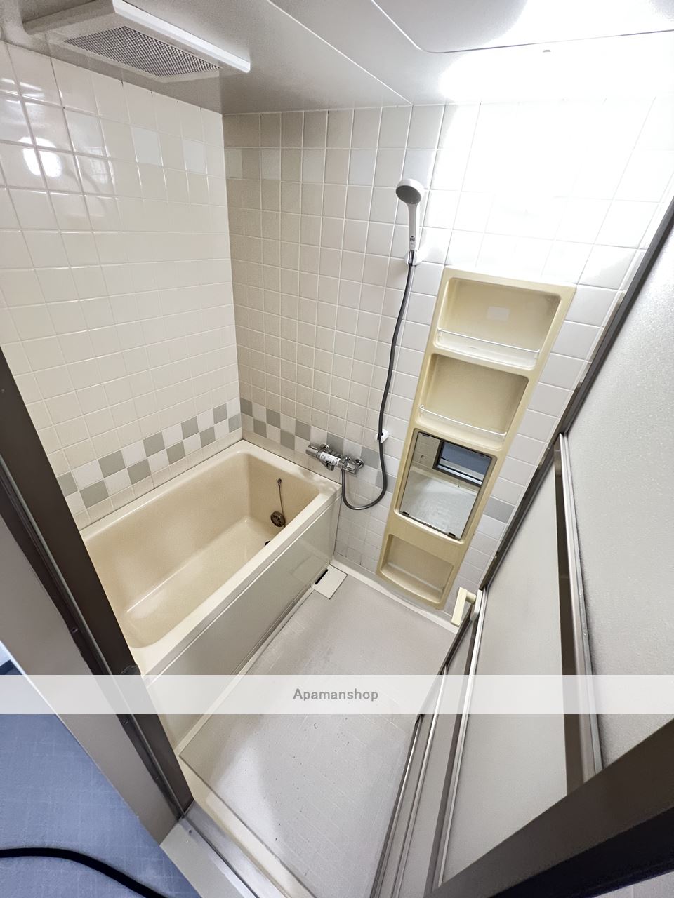 バス・シャワールーム　※同物件、別部屋の写真です。