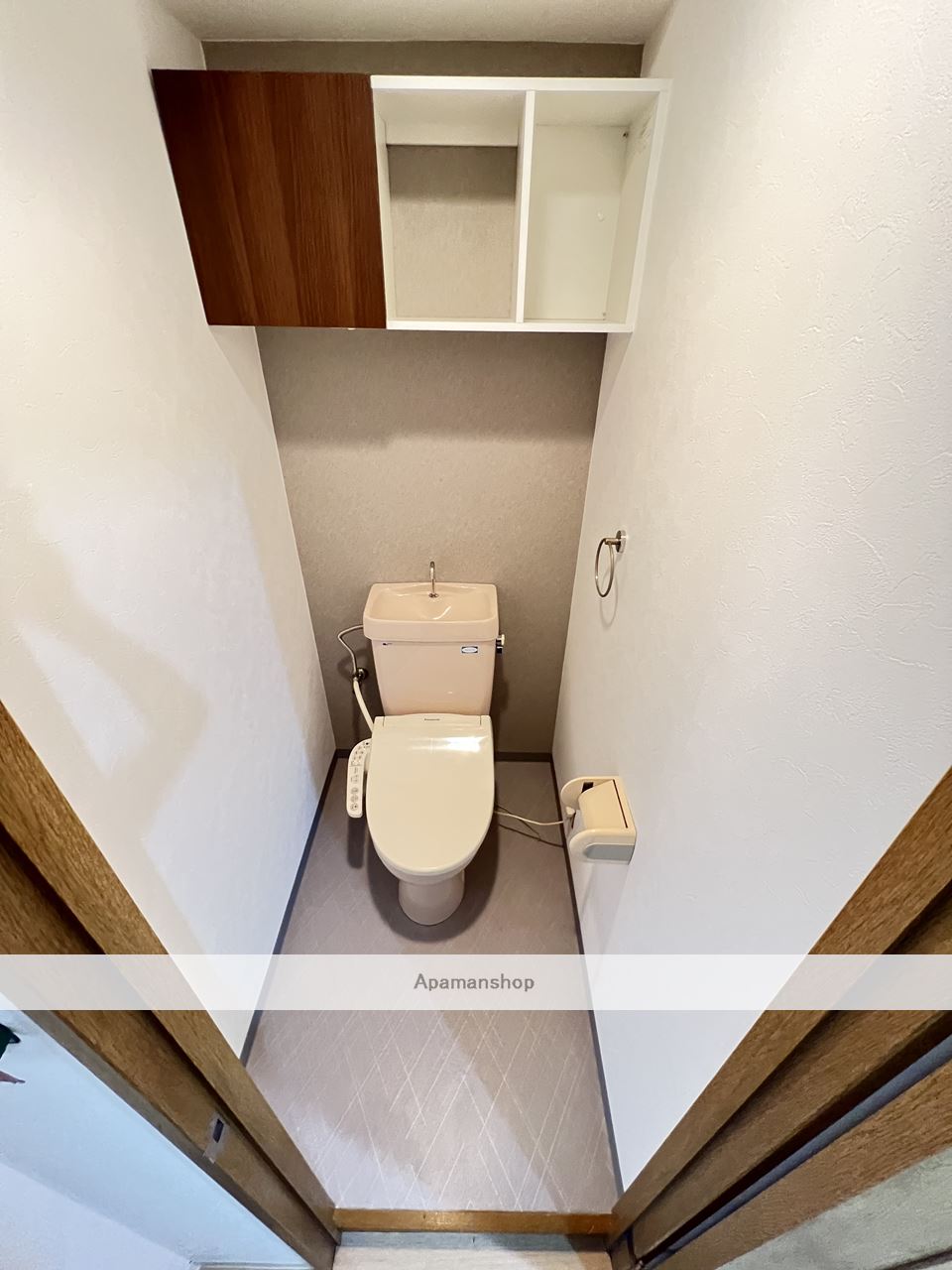 トイレ　※同物件、別部屋の写真です。