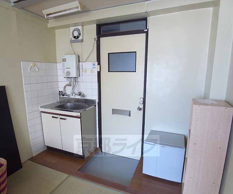 玄関　・お問い合わせは京都ライフまで・