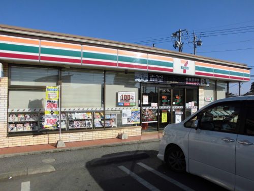コンビニ　セブンイレブン鹿沼茂呂南店（コンビニ）まで846m