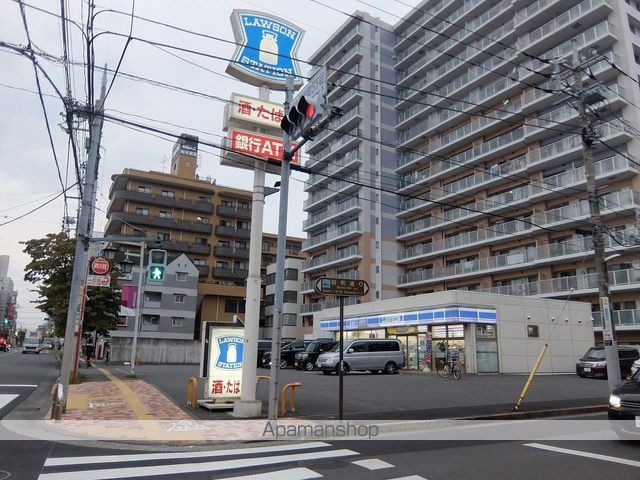 コンビニ　ローソン（コンビニ）まで131m