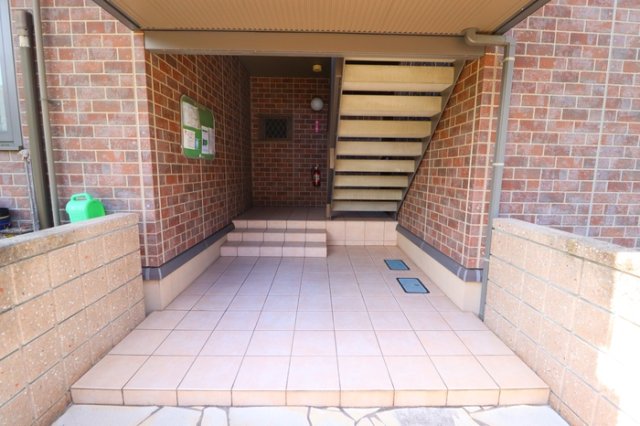 エントランス　エントランス