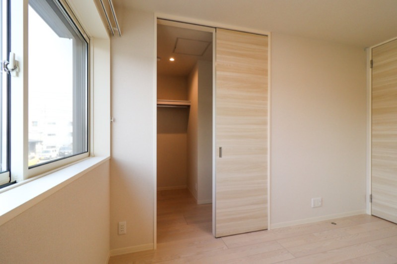 収納　図面と現状に相違がある場合には現状を優先