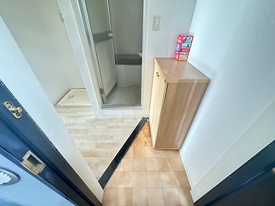 玄関　※別部屋の写真です