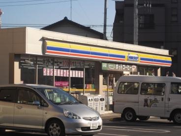 コンビニ　ミニストップ 東和2丁目店（コンビニ）まで383m