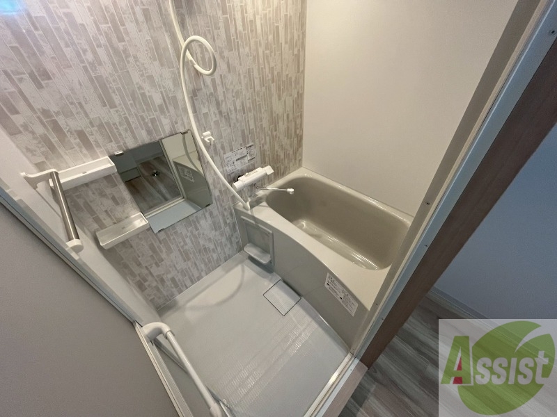 バス・シャワールーム　お風呂になります。一日の疲れを癒してくださいね。