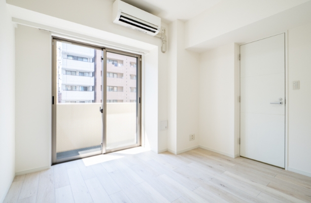 居室・リビング　☆明るい洋室☆