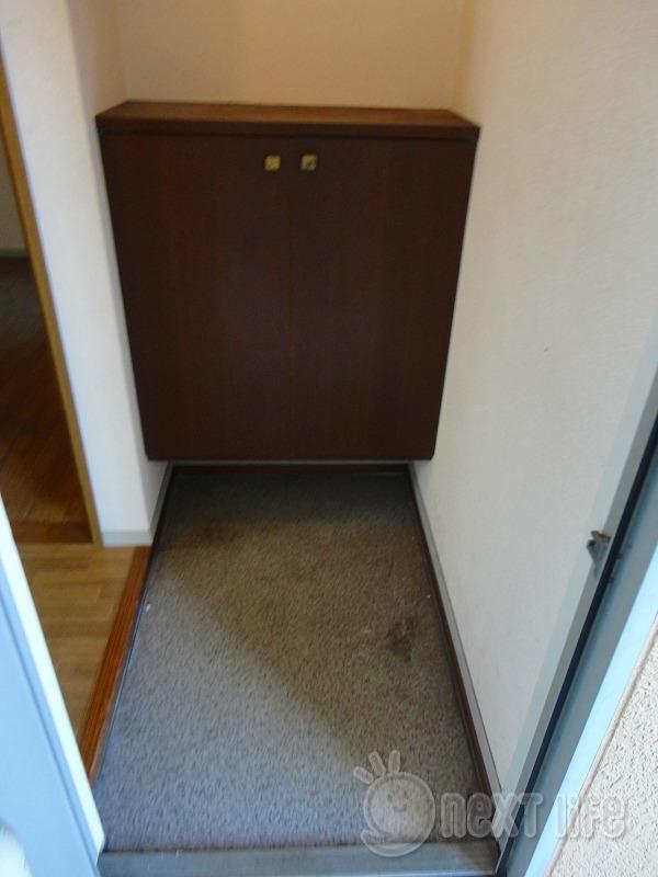 玄関　ルミエールKII