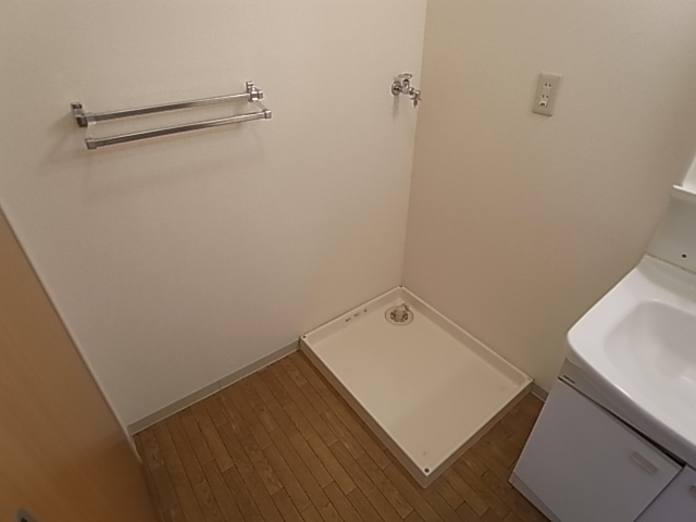 その他　室内洗濯機置き場付きです。