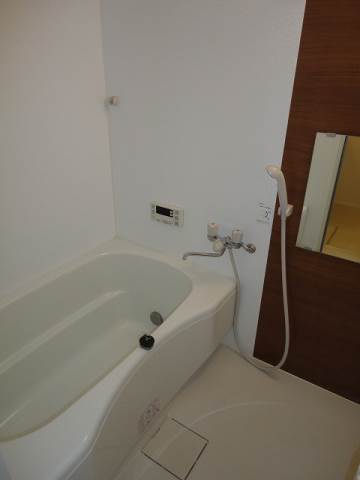 バス・シャワールーム　同タイプ