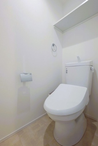 トイレ　清潔感あるトイレですね