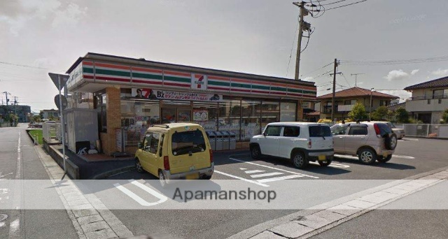 コンビニ　セブンイレブン（コンビニ）まで153m