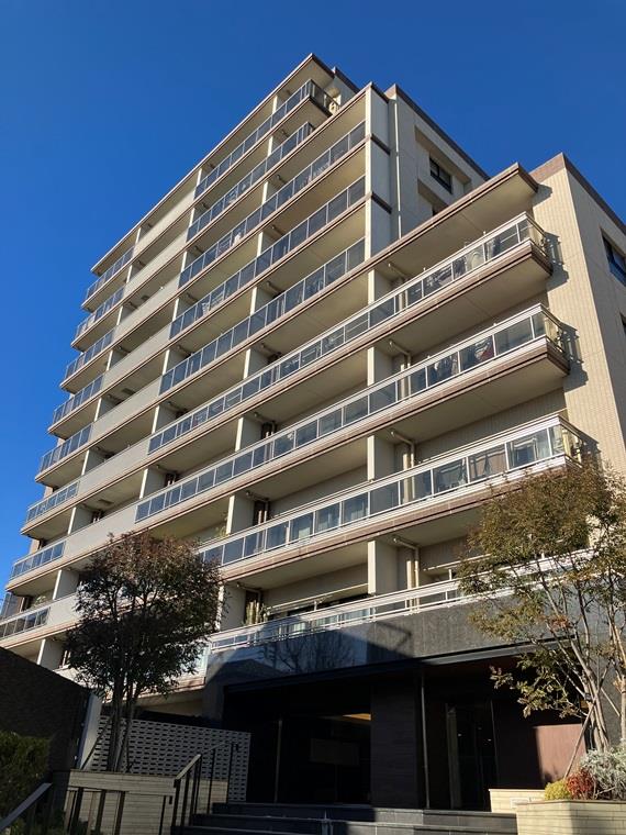 建物外観　落ち着いた雰囲気の外観です