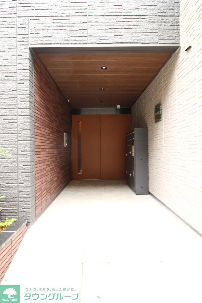 エントランス　★お部屋探しはタウンハウジング高幡不動店まで★