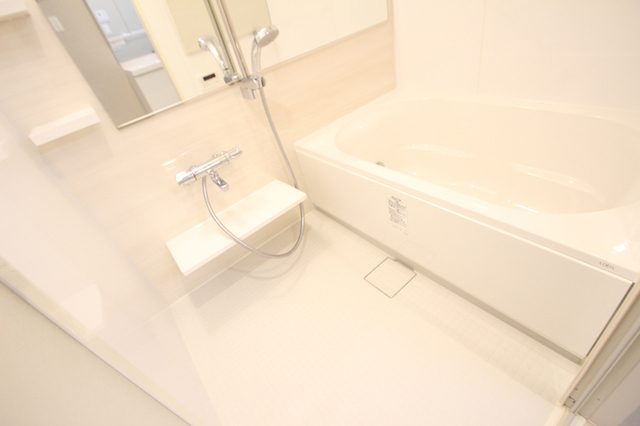 バス・シャワールーム　※別室の参考写真の為、現況優先です。