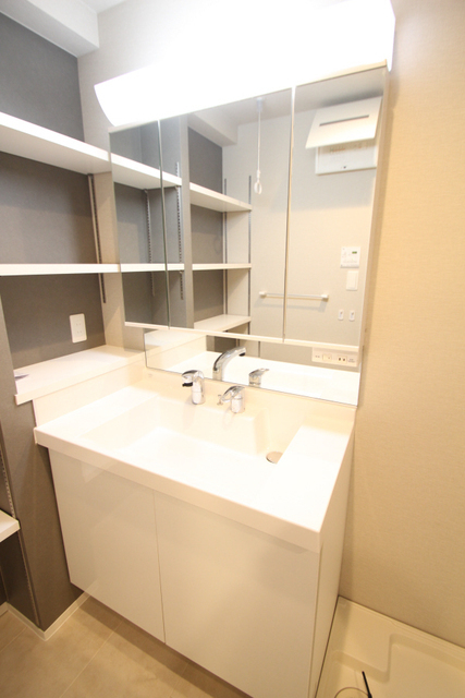 洗面設備　※別室の参考写真の為、現況優先です。